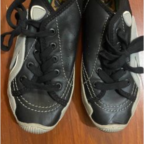 Cushe Shoes - Picture 2 of 2